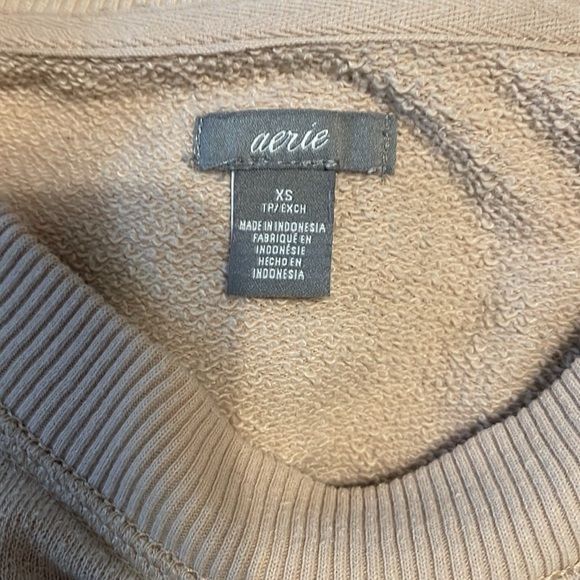 🌹AERIE CREAM CREW NECK SWEATSHIRT - Picture 3 of 3